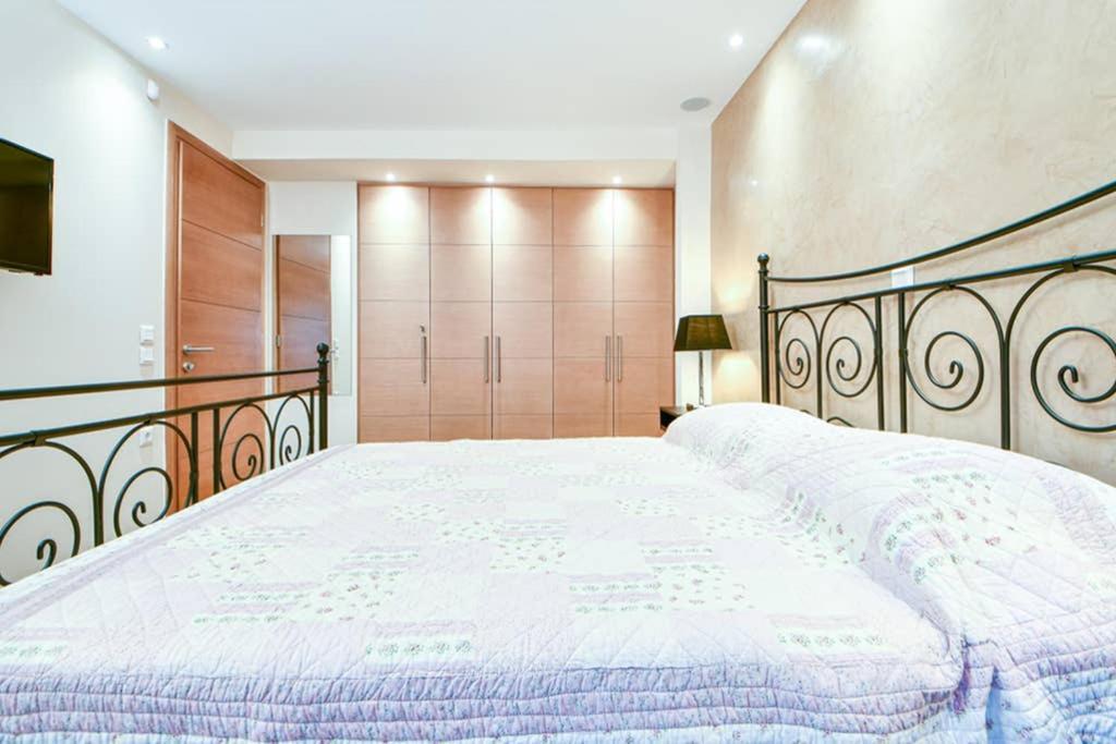 Modern Hospitality, With Private Garden, Athens Apartment Exterior photo